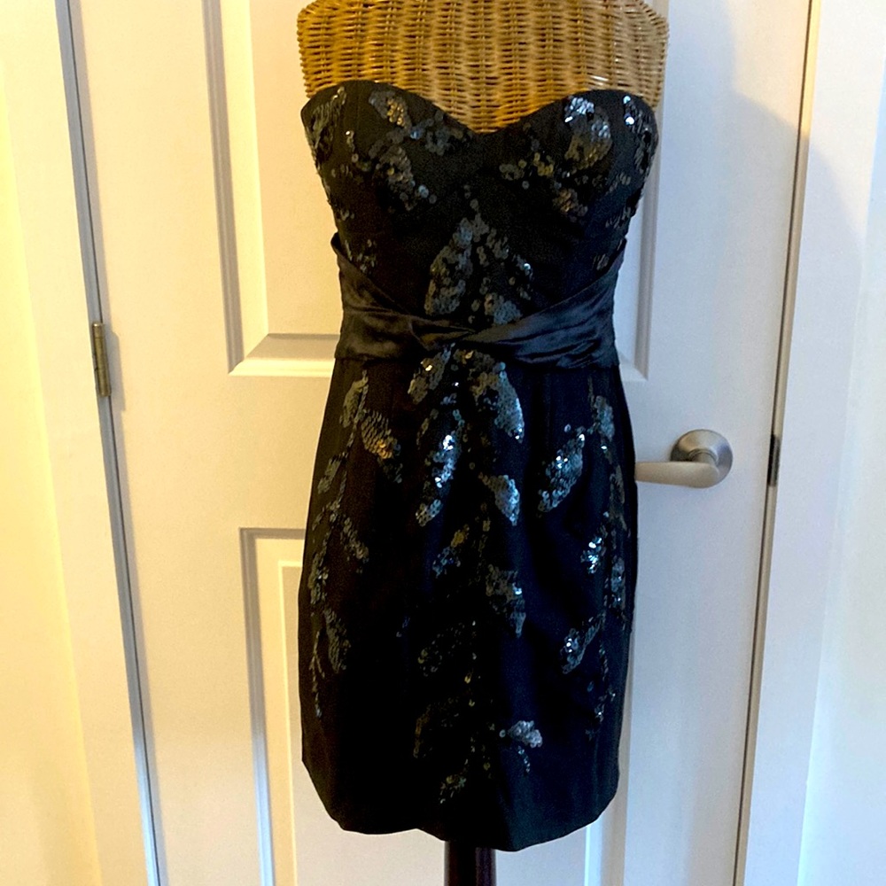 ⭐️ 2 for $40⭐️ or $25 each ⭐️ BCBGMAXAZRIA US 4 Black Sequin Cocktail Dress